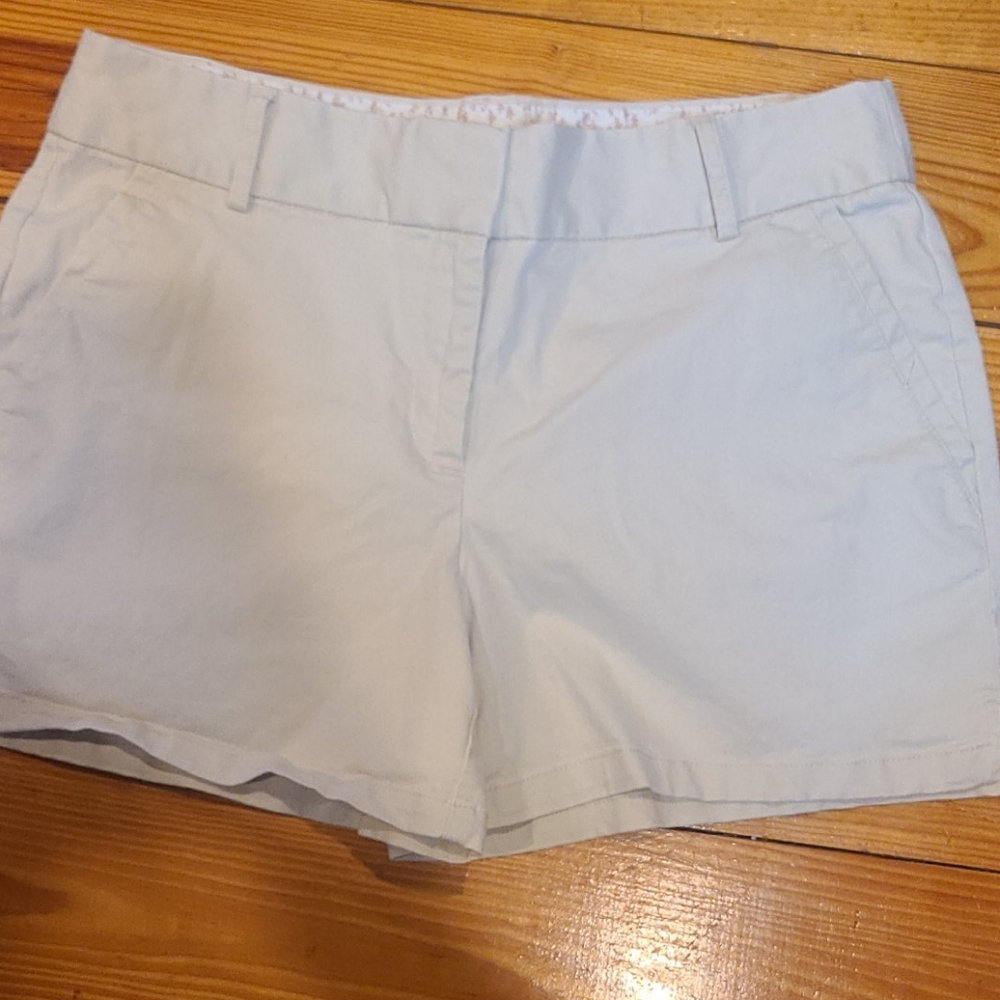 Ann Taylor LOFT 4" Inseam Midrise Milky Tan Shorts